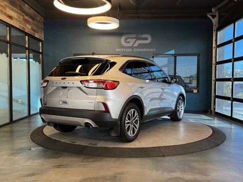 Used 2020 Ford Escape SEL AWD/4WD image 3