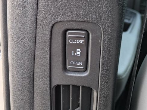 Used 2020 Honda Odyssey EX-L image 17
