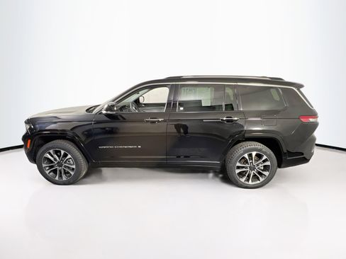 Used 2023 Jeep Grand Cherokee L Overland image 8