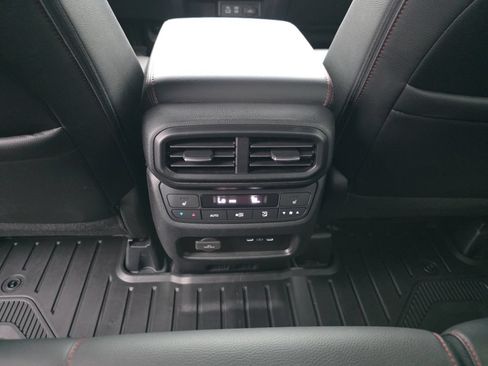 Used 2024 Honda Ridgeline Black Edition image 35