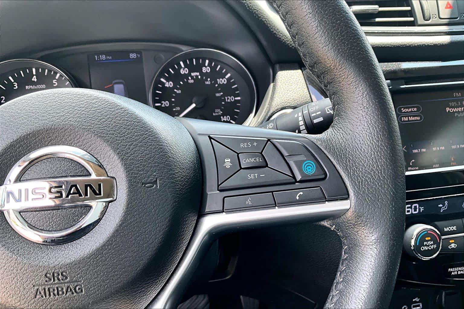 Used 2019 Nissan Rogue SL AWD/4WD image 24