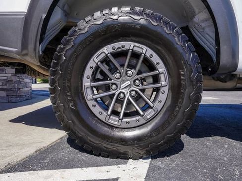Used 2019 Ford F150 Raptor w/ Equipment Group 802A Luxury AWD/4WD image 42