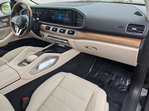 Used 2023 Mercedes-Benz GLS 450 4MATIC image 25