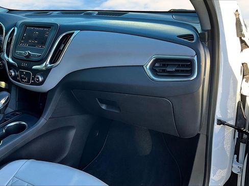 Used 2023 Chevrolet Equinox LS w/ LS Convenience Package image 18