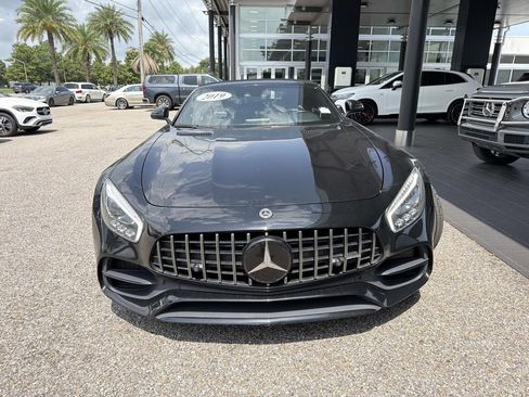 Used 2019 Mercedes-Benz AMG GT Roadster image 2