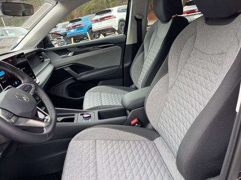 New 2026 Volkswagen Tiguan S image 8