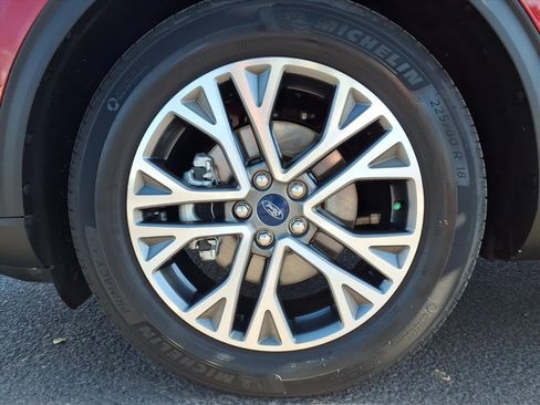 Used 2021 Ford Escape SEL w/ Technology Package image 10