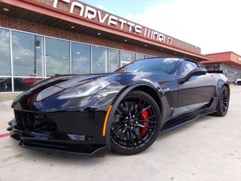 Used 2016 Chevrolet Corvette Z06 w/ 3LZ Preferred Equipment Group RWD image 2