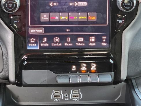 Used 2025 RAM 1500 Big Horn AWD/4WD image 21