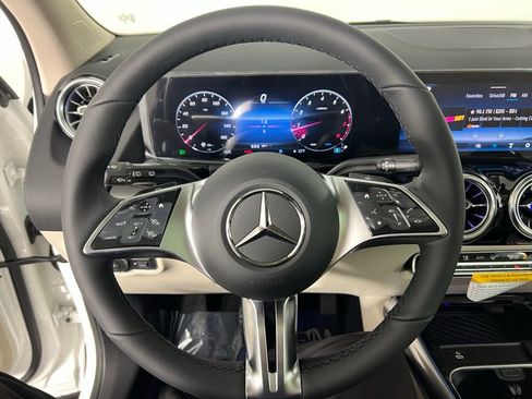 New 2026 Mercedes-Benz GLA 250 4MATIC image 13