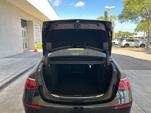 Used 2023 Mercedes-Benz S 500 4MATIC w/ AMG Line image 37