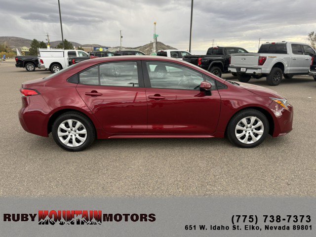 Used 2025 Toyota Corolla LE FWD image 8
