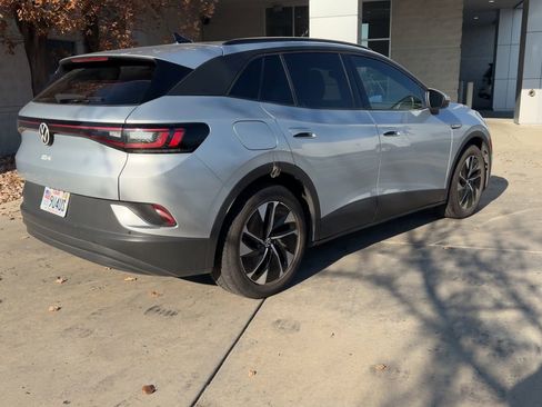 Used 2021 Volkswagen ID.4 Pro w/ ID.4 Protection Package image 8