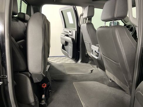 Used 2024 GMC Sierra 3500 SLT w/ SLT Convenience Package image 21