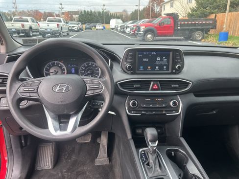 Used 2020 Hyundai Santa Fe SE image 15