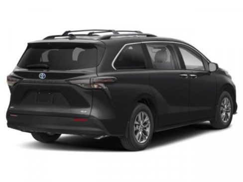 New 2026 Toyota Sienna XLE FWD image 2