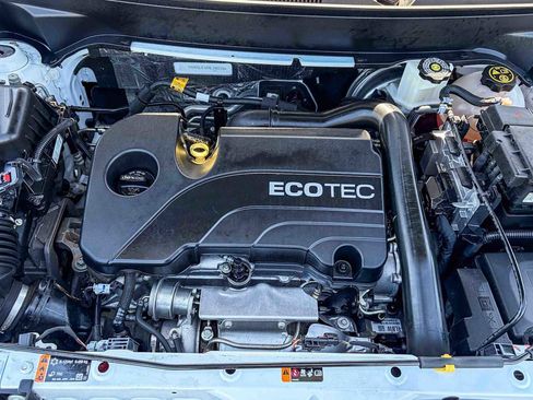 Used 2022 Chevrolet Equinox LT w/ LPO, Floor Liner Package FWD image 25