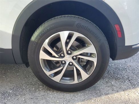 Used 2021 Buick Envision Essence image 23