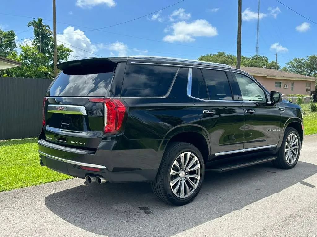 Used 2021 GMC Yukon Denali AWD/4WD image 4
