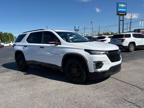 Used 2024 Chevrolet Traverse Premier w/ Redline Edition AWD/4WD image 7