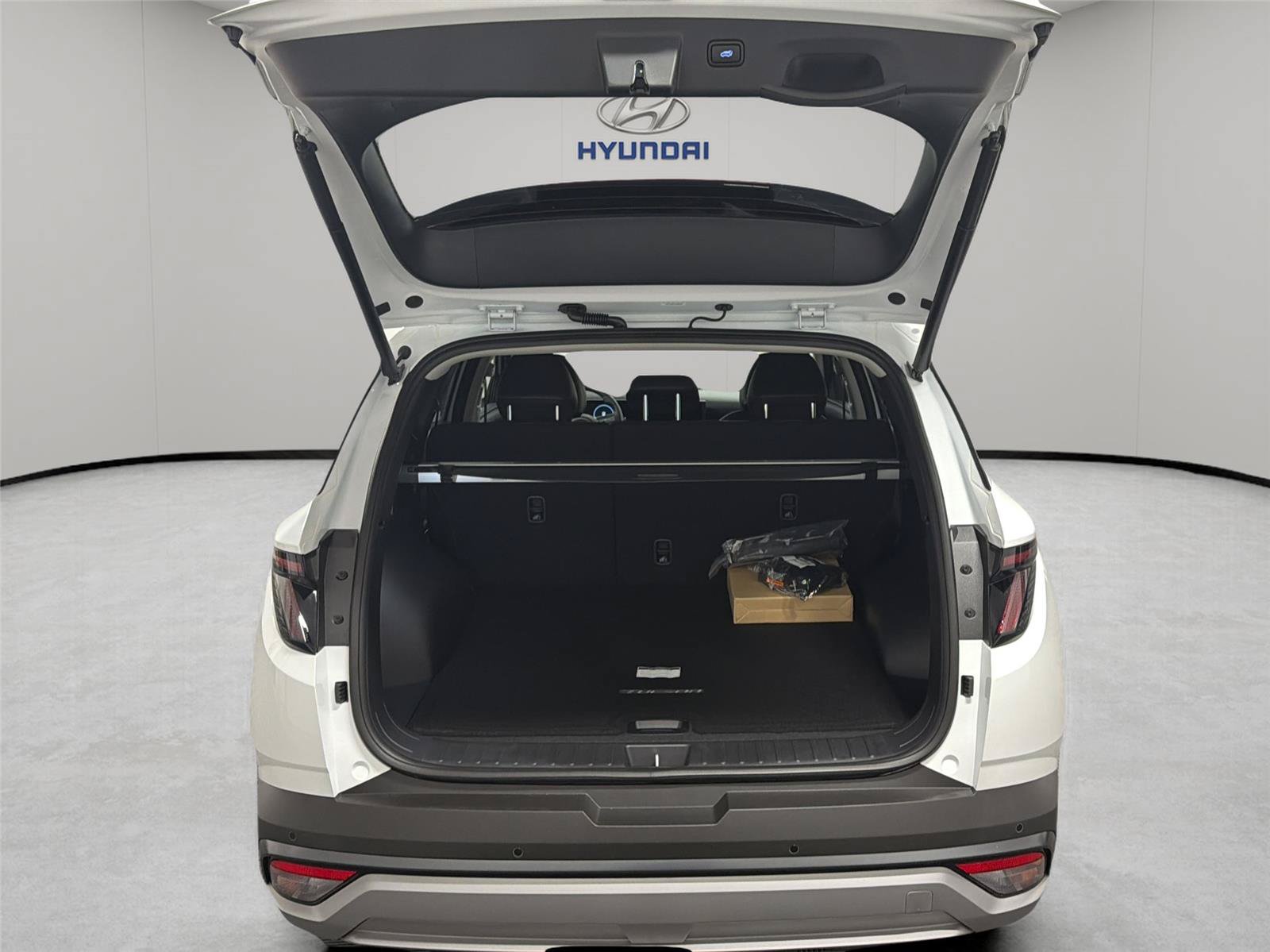 New 2026 Hyundai Tucson Limited AWD/4WD image 12