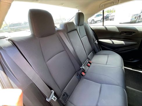Used 2025 Toyota Corolla LE FWD image 15
