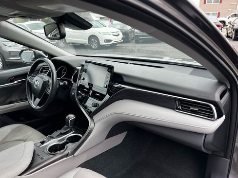 Used 2023 Toyota Camry XLE FWD image 18