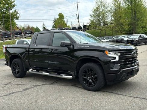 Used 2023 Chevrolet Silverado 1500 RST AWD/4WD image 2