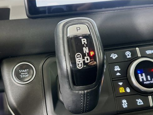 Used 2021 Land Rover Defender 90 First Edition AWD/4WD image 26
