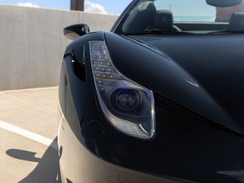 Used 2012 Ferrari 458 Spider RWD image 22