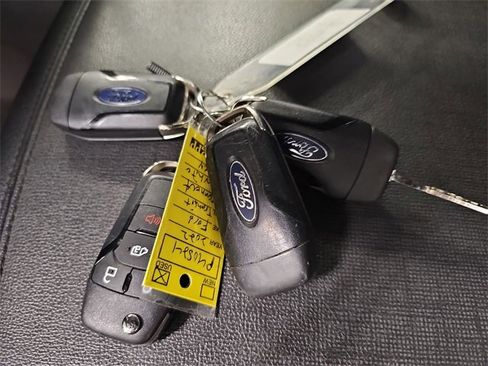 Certified 2022 Ford Transit Connect XL image 33