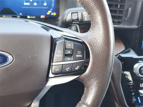 Used 2021 Ford Explorer King Ranch w/ Premium Technology Package image 29