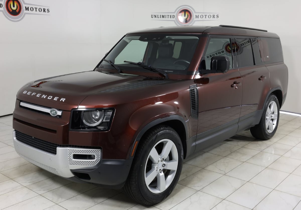 Used 2023 Land Rover Defender 130 First Edition AWD/4WD image 5