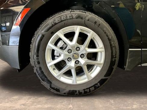 Used 2024 Chevrolet Equinox LS image 32