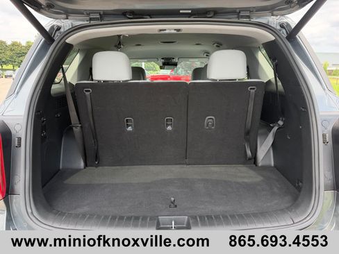 Used 2025 Hyundai Palisade SEL FWD image 17