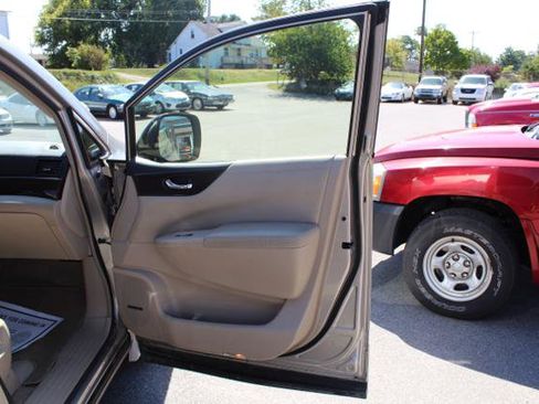 Used 2013 Nissan Quest LE image 19