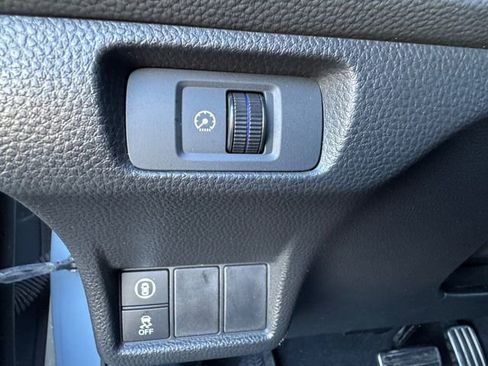 Used 2023 Honda Civic Sport image 6