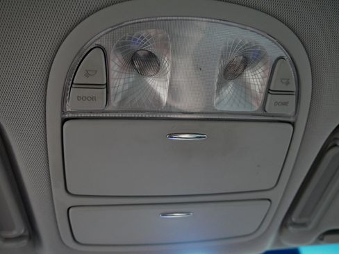 Used 2012 Hyundai Santa Fe GLS image 32