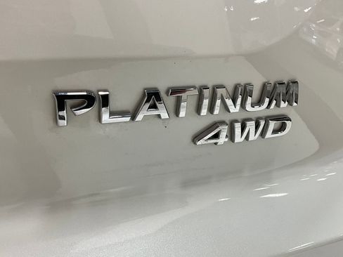 Used 2024 Nissan Pathfinder Platinum w/ Cargo Package image 7