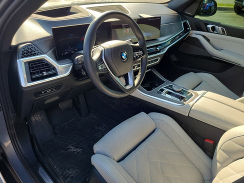 Used 2025 BMW X5 xDrive40i w/ Premium Package image 18