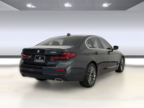 Used 2023 BMW 530i w/ Premium Package RWD image 9
