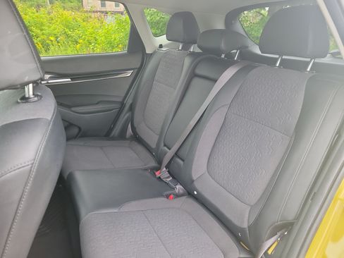 Used 2024 Kia Seltos S AWD/4WD image 16