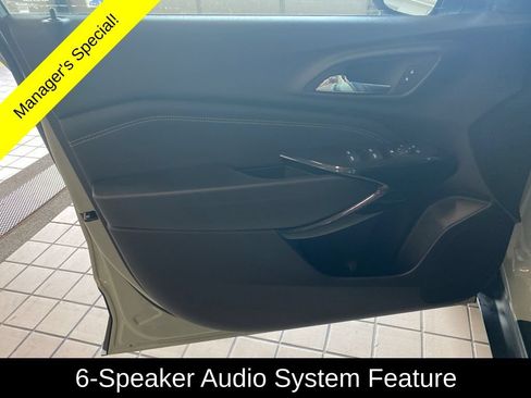 Used 2025 Chevrolet Trax ACTIV w/ Sunroof Package FWD image 8