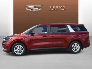 Used 2023 Kia Carnival LX video 2
