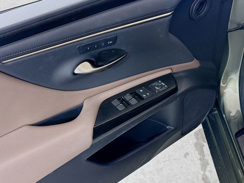 Certified 2023 Lexus ES 350 350 w/ Premium Package image 19