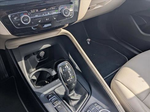 Used 2022 BMW X1 sDrive28i image 12