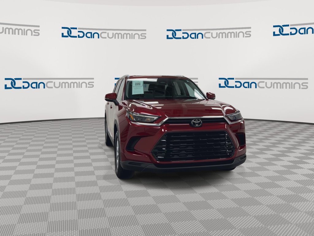 Used 2024 Toyota Grand Highlander FWD image 3