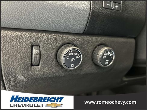 Used 2018 Chevrolet Colorado Z71 AWD/4WD image 29
