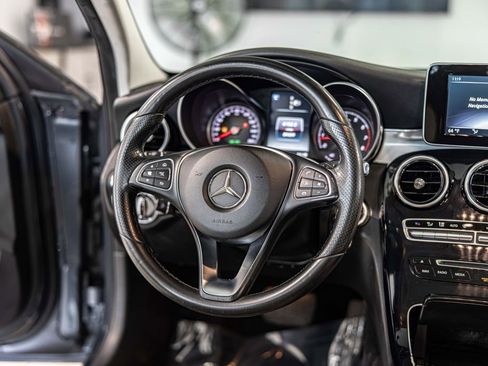 Used 2015 Mercedes-Benz C 300 4MATIC Sedan image 36