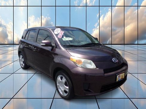 Used 2012 Scion xD image 2